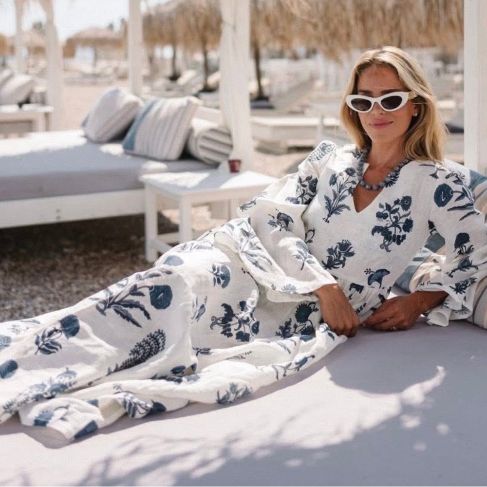 NWT Maison Marigold Caftan in Blue White Botanical Print Size Small Tuckernuck